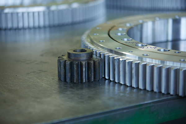 回轉(zhuǎn)支承的清潔步驟是什么？